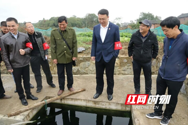 永州经开区：党委书记巡河问水现场“把脉问诊”